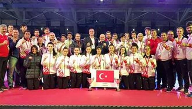 Tekvando Milli Takımı, Dünya Gençler Tekvando Şampiyonası´nı toplam 8 madalya ile tamamladı.
