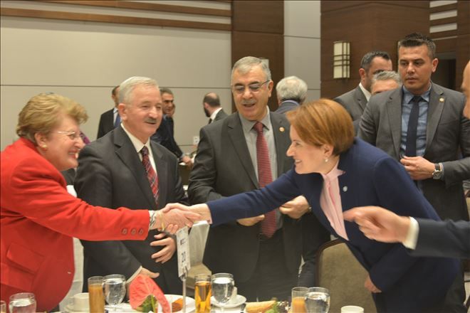 Meral Akşener siyasilerle yemekte buluştu