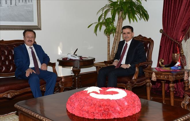 Başkan Turgut Ankara Valisi Ercan Topaca´yı ziyaret etti
