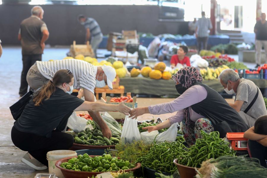 Yenimahalle’de organik pazarlar kuruldu