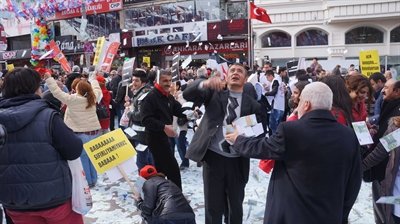 CHP Kızılay`da Bilal Erdoğan`ın Euro`larını  Dağıttı  