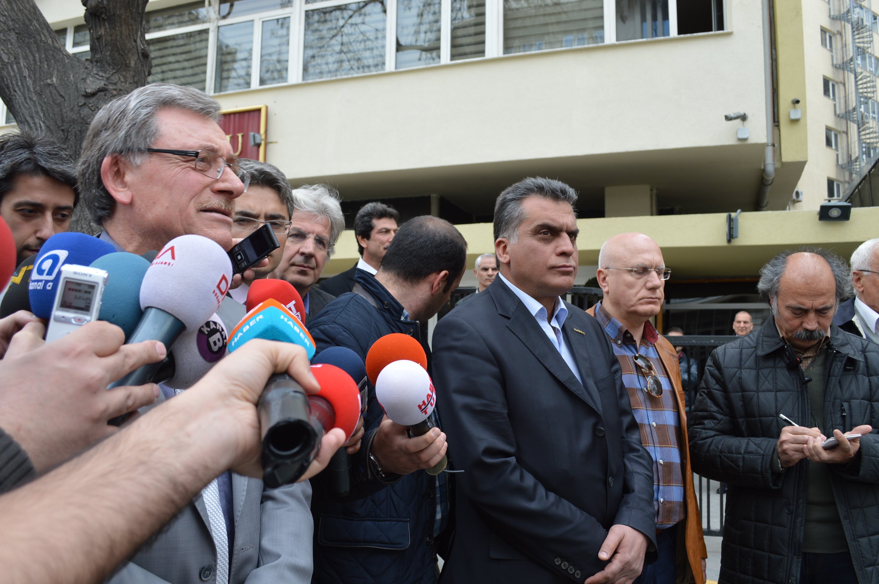CHP Ankara YSK`ya Başvurdu 