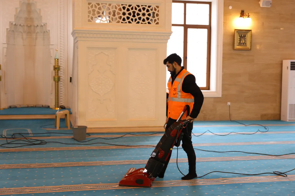 Mamak Belediyesi’nden Cami ve Cemevlerine Bakım ve Temizlik