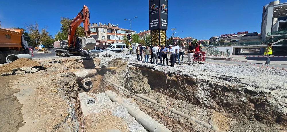 KEÇİÖREN ETLİK MAHALLESİ’NİN SU TAŞKIN SORUNU ÇÖZÜLÜYOR